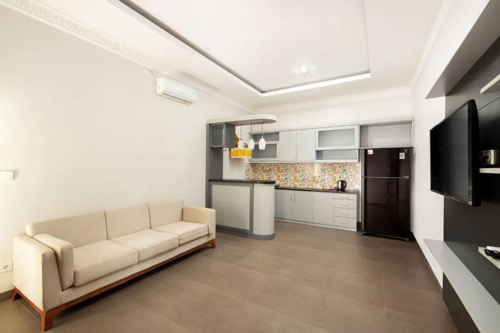 Suite with Pool View β Jineswari Kuta